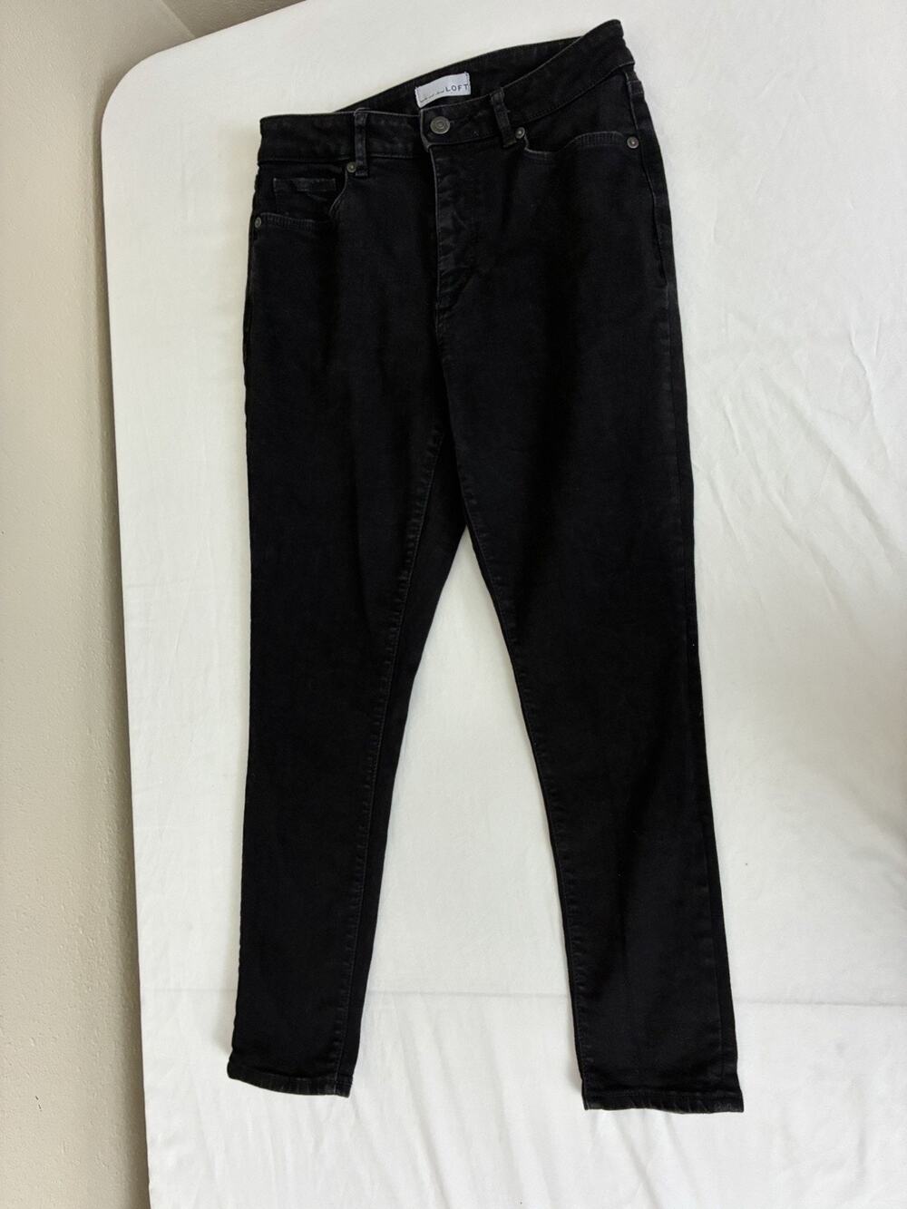 LOFT Jeans Women's Size 4 Black Stretch Curvy Skinny